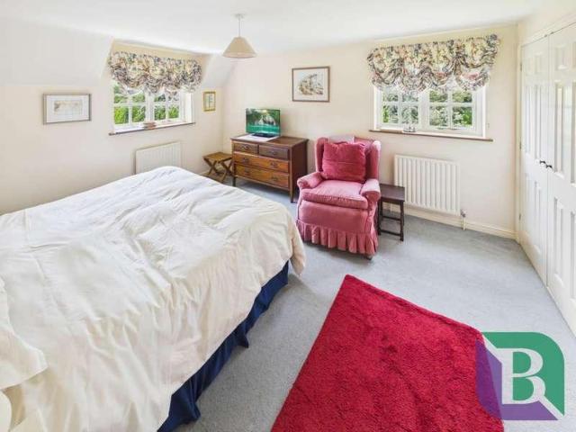House for sale in Aspley Guise, Bedfordshire
