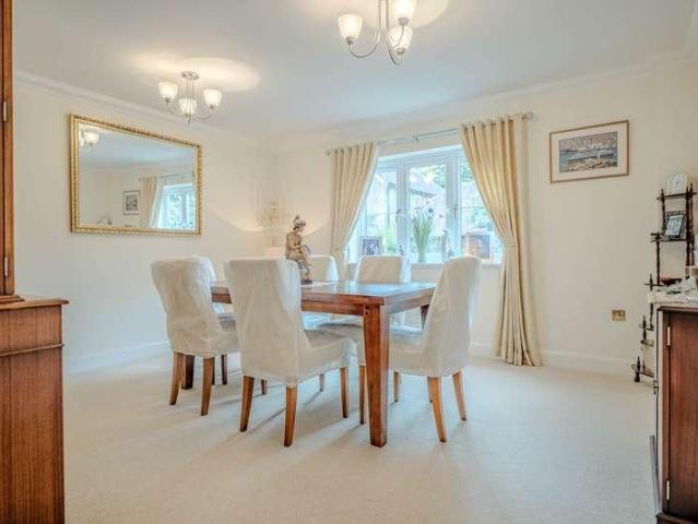 House for sale in Horsham, West Sussex
