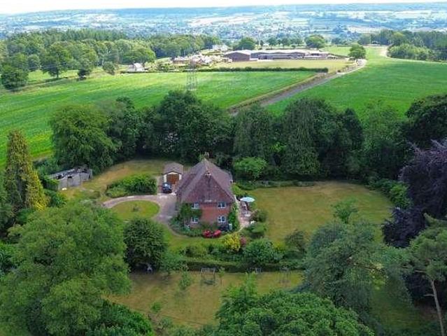 House for sale in West Hill, Budlake