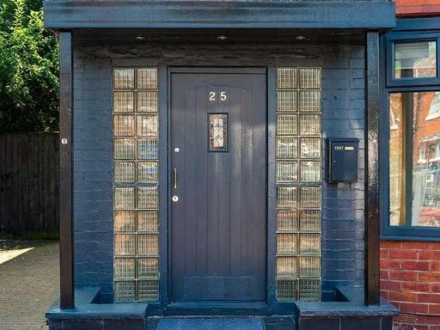 House for sale in Georgia, Greater Manchester