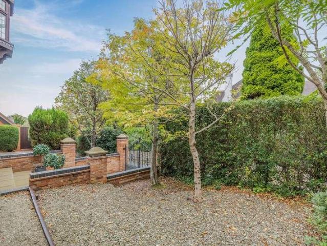 House for sale in Baswich, Staffordshire