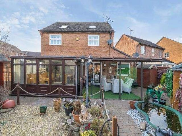 House for sale in Sandpits