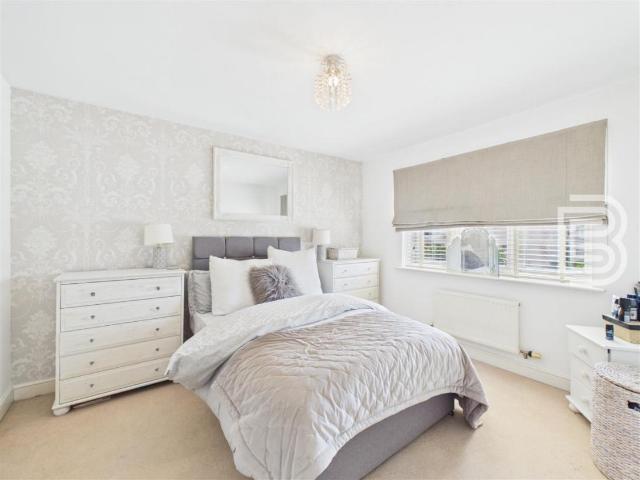House for sale in Newton, New Bilton