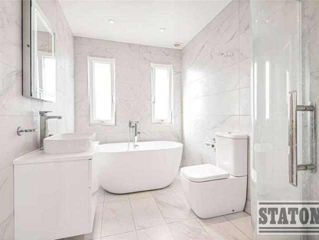 House for sale in High Barnet, Greater London