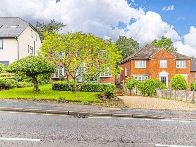 House for sale in Elstree and Borehamwood, Borehamwood