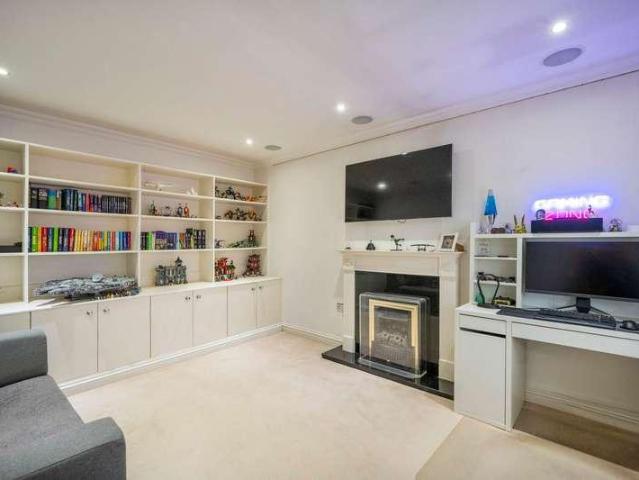 House for sale in Wokingham
