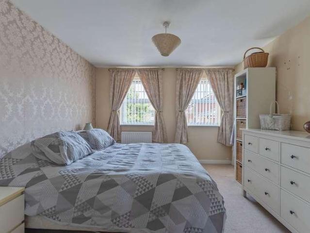 House for sale in Coedkernew, Wales