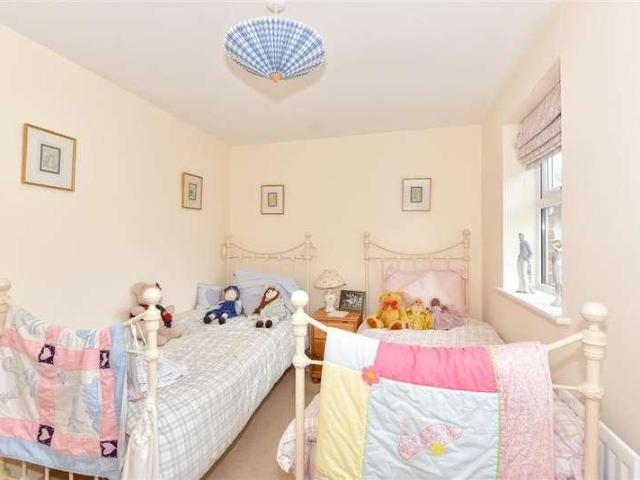 House for sale in Folkestone, Hawkinge