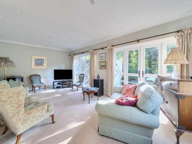 House for sale in Northwood, Greater London
