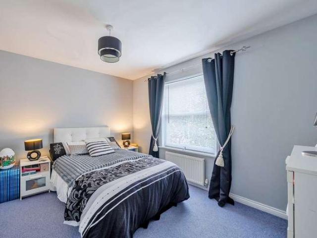 House for sale in Haydon End, Blunsdon St Andrew