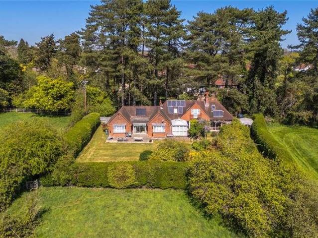 House for sale in Berrick Salome, Oxfordshire
