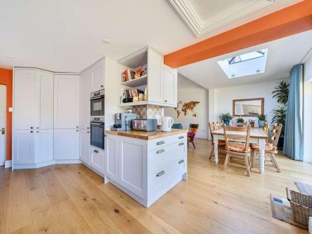 House for sale in Tewkesbury, Pamington