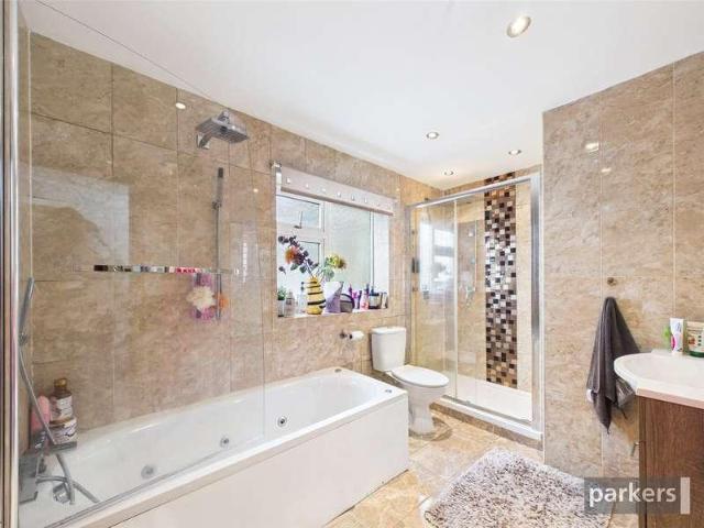 House for sale in Caversham Park, Reading