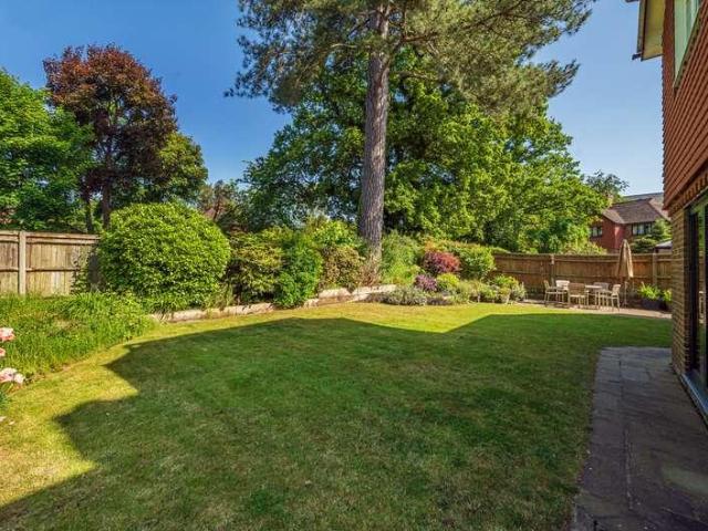 House for sale in Horsell, Woking