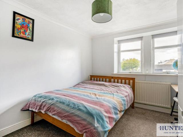 House for sale in Rufford Park, Yeadon