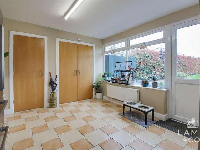 House for sale in Dale Hill, Essex