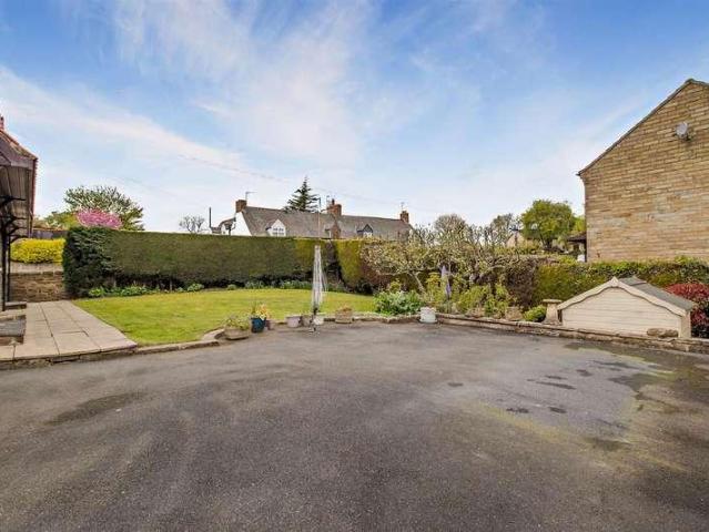 House for sale in Rotherham, Old Ravenfield