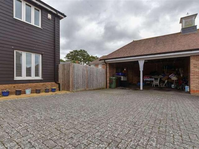 House for sale in Midway, Kent