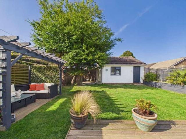 House for sale in Fishersgate, West Sussex