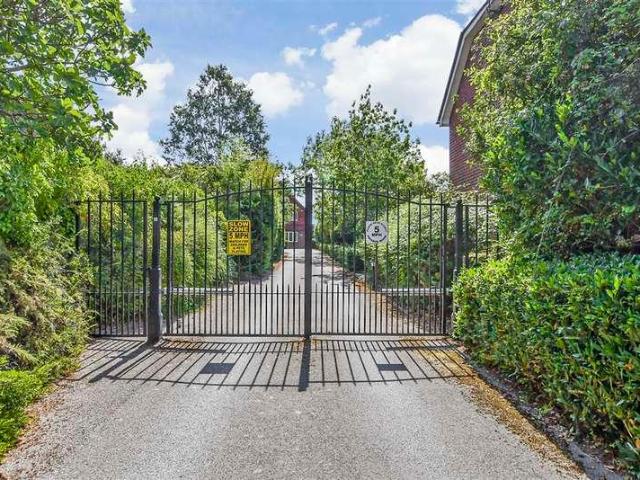House for sale in Midway, Kent