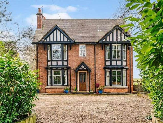 House for sale in Alderminster, Warwickshire