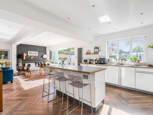 House for sale in New Malden, Greater London