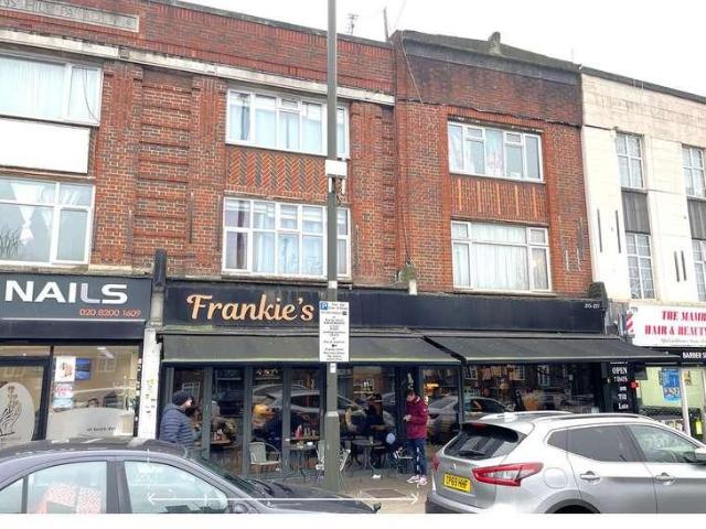 House for sale in Kingsbury, Greater London