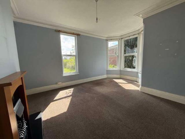 House for sale in Kingsley Moor, Staffordshire