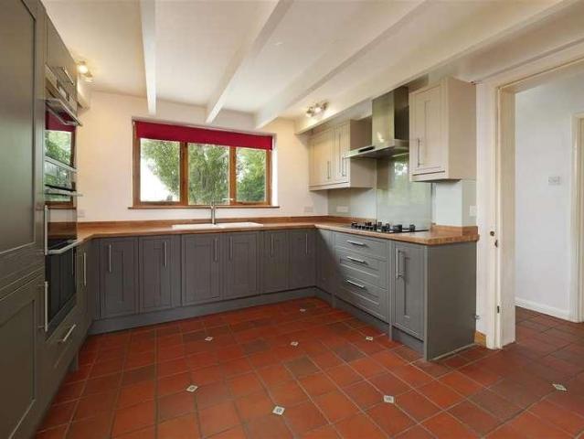 House for sale in Stourmouth, Ash