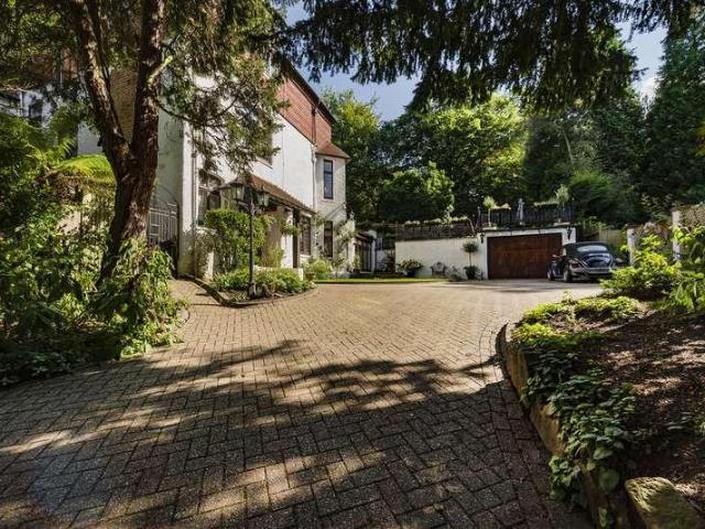 House for sale in North End, Greater London