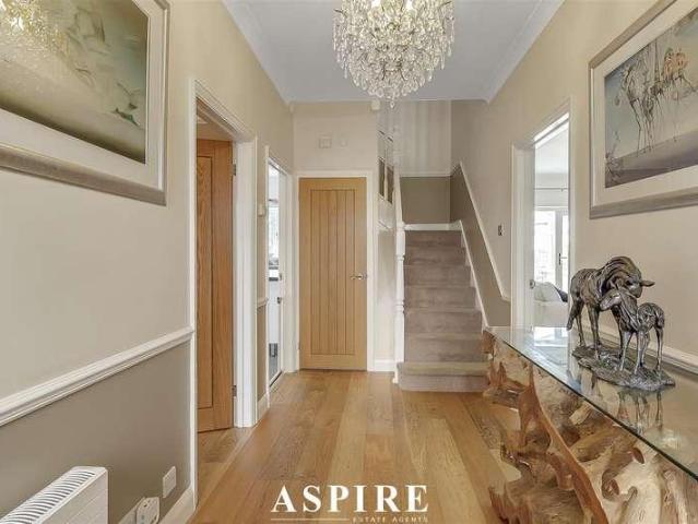 House for sale in Hawkwell, Rochford