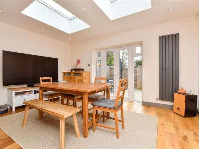 House for sale in London Borough of Croydon, Waddon