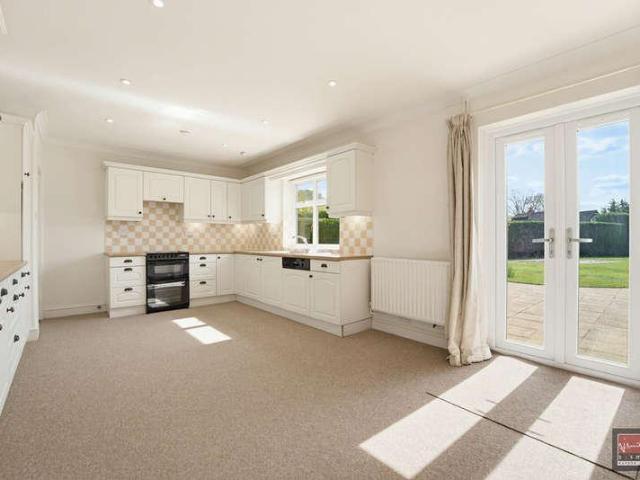 House for sale in Wraysbury