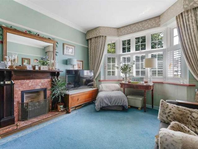 House for sale in Red Hill, Surrey