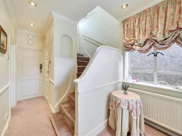 House for sale in Broadfields, Greater London