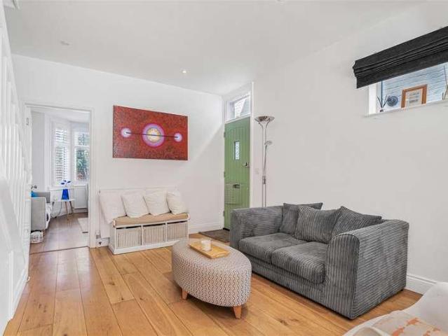 House for sale in Royal Borough of Kingston upon Thames, Greater London