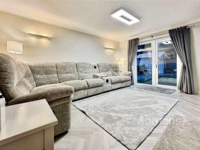 House for sale in Little Sandhurst