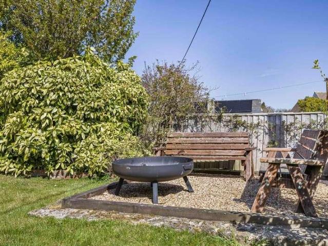 House for sale in Fossebridge, Gloucestershire