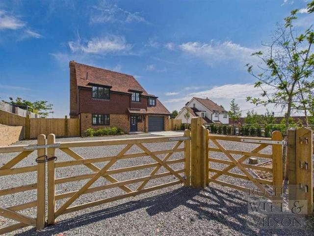 House for sale in Heathlands, East Sussex