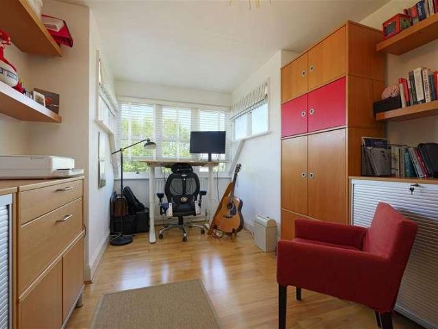 House for sale in Oad Street, Kent