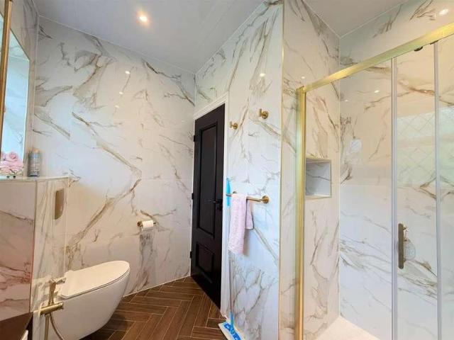 House for sale in Old Wharf, City Of Leicester