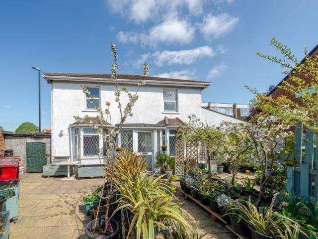 House for sale in Slough
