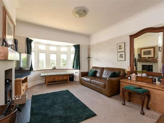 House for sale in South Earlswood, Red Hill