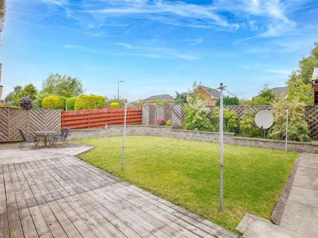 House for sale in Livingston, Knightsridge