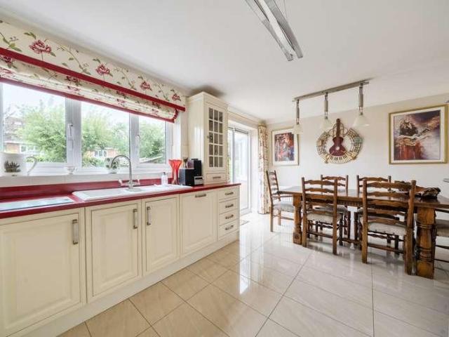 House for sale in Shinfield, Spencers Wood