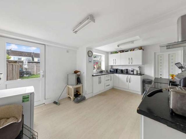 House for sale in Lingley Green