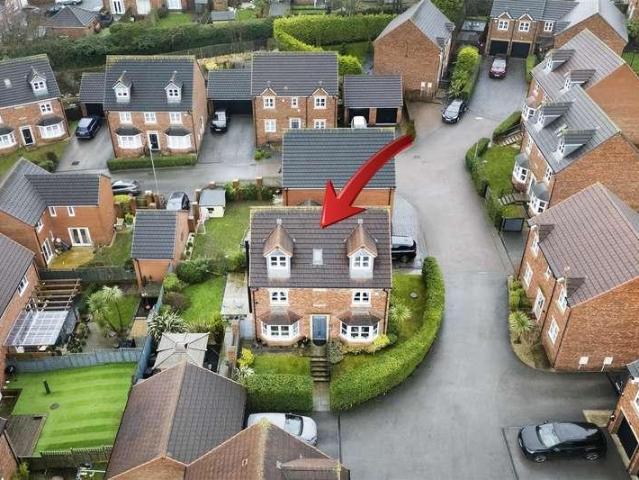 House for sale in Drighlington