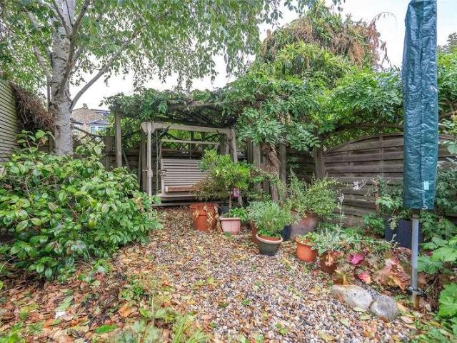 House for sale in Muswell Hill, Greater London