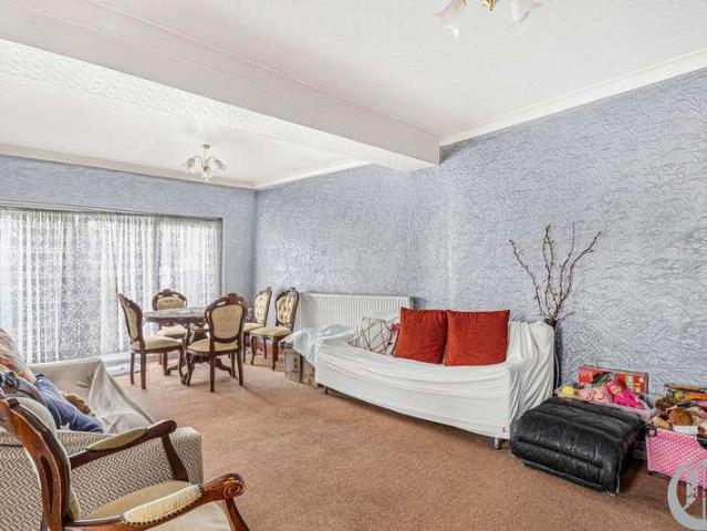 House for sale in Oakwood, Greater London