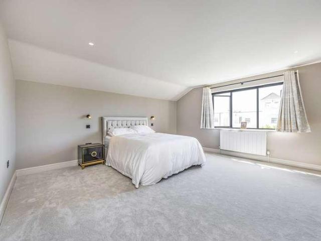 House for sale in Littlecote, West Sussex